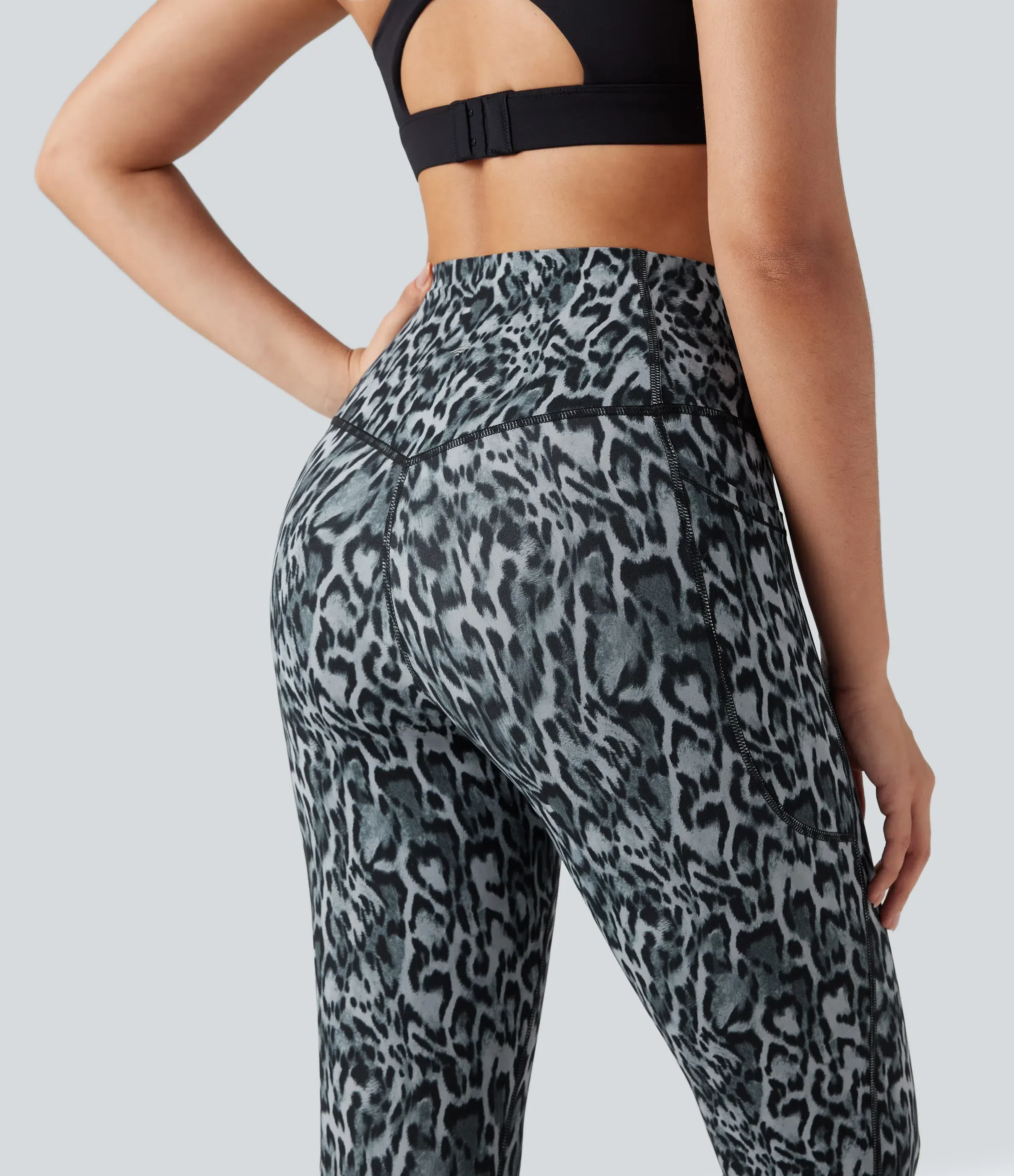 Leopard High Waisted Tummy Control Workout Leggings with Side Pockets - Image 10