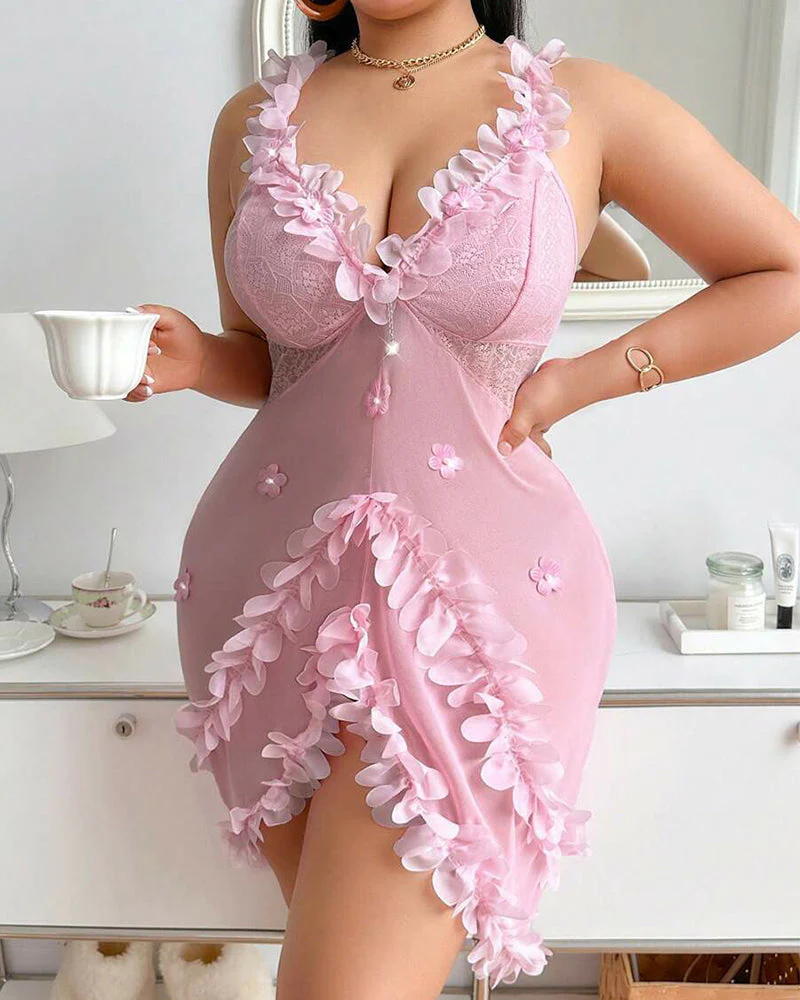 Sexy Plus Size V-Neck Spaghetti Strap Nightie with Backless Ruffles - Image 4