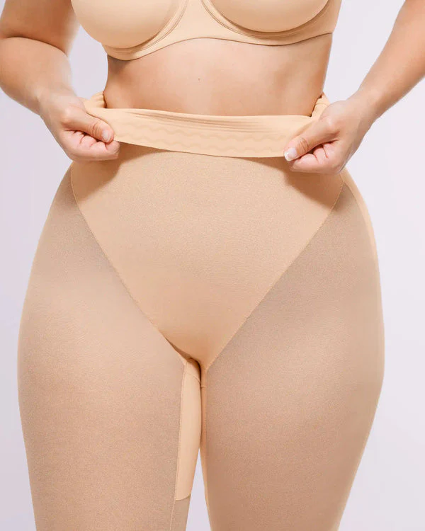 Shapecurve 3D Butt-Lifting Mesh Capri Tights - Image 15